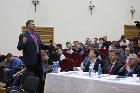 «Конвейер идей». В Подмосковье проходит Форум выпускников Центра политической учебы ЦК КПРФ