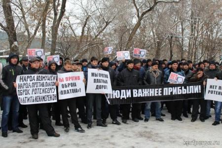 Пензенские дальнобойщики потребовали отставки правительства