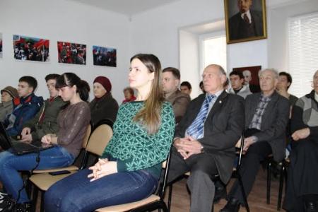 Депутат-коммунист Георгий Камнев  открыл в Пензе школу здорового питания и ЗОЖ