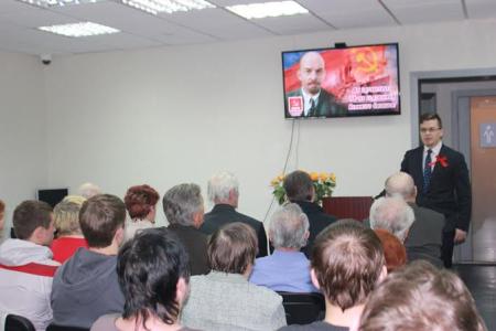 Тюменские коммунисты провели торжественное заседание, посвящённое 98-ой годовщине Великого Октября