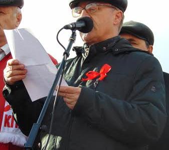 Алтайский край. Барнаульский горком КПРФ провел демонстрацию и митинг, посвященные 98-й годовщине Октябрьской Революции