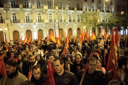 По всей Греции прошли в митинги в очередную годовщину восстания студентов в Афинах. Массовая манифестация у стен американского посольства – ясный сигнал против участия в империалистических планах