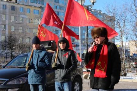 Красный Октябрь в Магадане