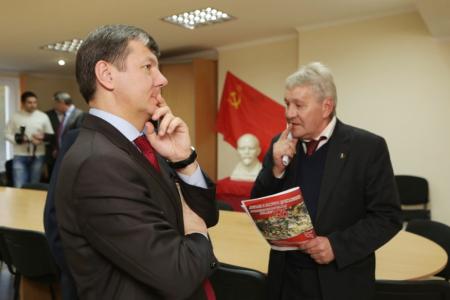 Д.Г. Новиков начал поездку в Крым, где проходят юбилейные мероприятия в честь 95-летия установления Советской власти