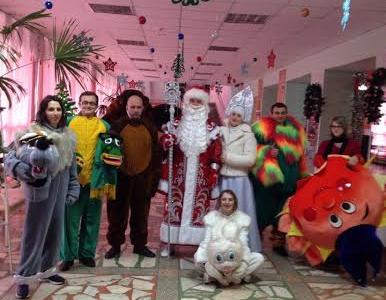 Комсомольцы Белгородского района поздравили детей с наступающими новогодними праздниками