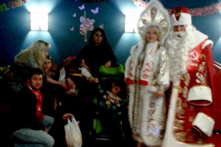 Ханты-Мансийский автономный округ - Югра. Коммунисты приехали с новогодними подарками к детям-инвалидам