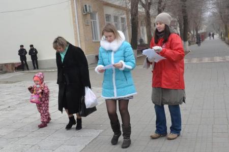 В столице Калмыкии городе Элисте прошел пикет детей войны и коммунистов