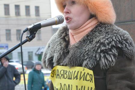 «Мама, папа, я – бездомная семья!». Дольщики Иванова на митинге выразили вотум недоверия Губернатору области