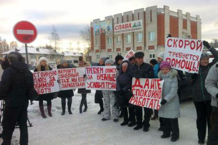 Свердловская область. При поддержке КПРФ в Качканаре прошел массовый митинг медиков