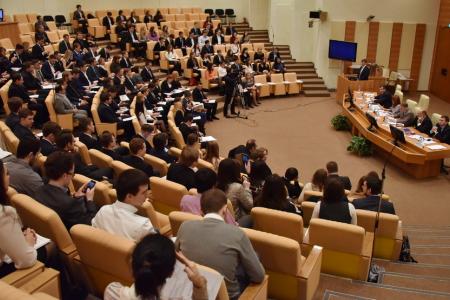 Г.А. Зюганов открыл заседание Молодежного парламента при Государственной Думе