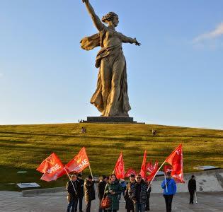 Делегация из Калмыкии приняла участие в форуме молодых коммунистов в Волгограде