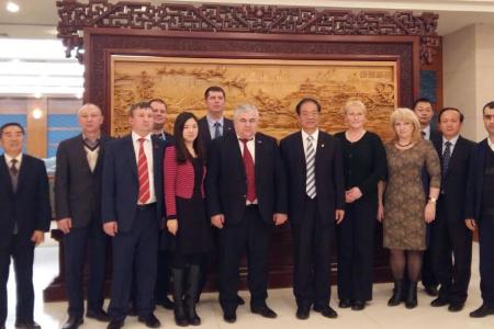 Делегация КПРФ во главе с К.К. Тайсаевым посетила КНР