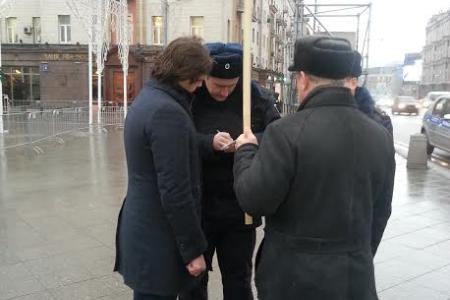 «Собянин, услышь москвичей!» Встреча депутатов-коммунистов с жителями Жулебино
