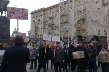 «Собянин, услышь москвичей!» Встреча депутатов-коммунистов с жителями Жулебино