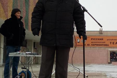Республика Хакасия. Дальнобойщики вместе с коммунистами Абакана устроили протестный митинг
