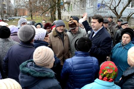 Олег Лебедев продолжает проводить массовые встречи с жителями Тульской области