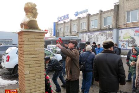Великий созидатель. Коммунисты Тамбова отметили 136-ю годовщину со Дня рождения И.В. Сталина