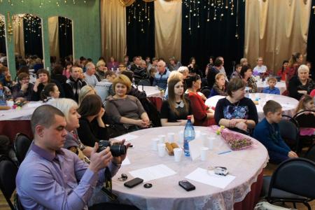 Курганская область. Коммунисты открыли приемную красного Деда Мороза