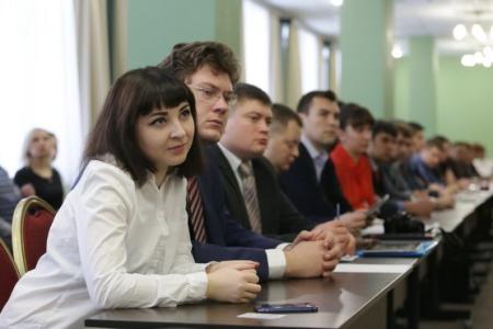 Компартия включила «Конвейер идей». Форум выпускников Центра политучебы ЦК КПРФ состоялся в Подмосковье