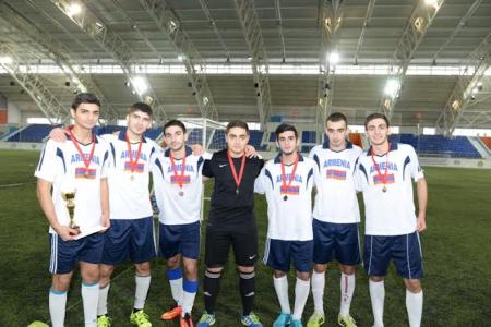 В Новосибирске состоялся III турнир по мини-футболу «Кубок дружбы народов»