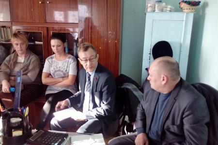 Забайкалье. В.Г. Поздняков (КПРФ) встретился с коллективом ОАО «Черновский овощевод», чтобы обсудить перспективы его дальнейшего существования