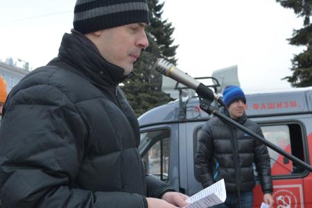 «Мама, папа, я – бездомная семья!». Дольщики Иванова на митинге выразили вотум недоверия Губернатору области