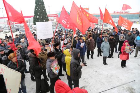 В Омске прошел пикет в рамках акции Анти-«Платон»