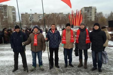Делегация  Пермского крайкома КПРФ приняла участие в  церемонии возложения венков и цветов к памятнику «Героям фронта и тыла»