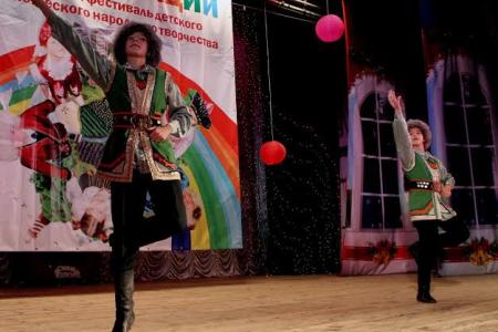 Пусть расцветают сто цветов! В Екатеринбурге прошел фестиваль «Радуга наций»