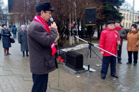 Ярославские коммунисты отметили 136-ю годовщину со Дня рождения И.В. Сталина