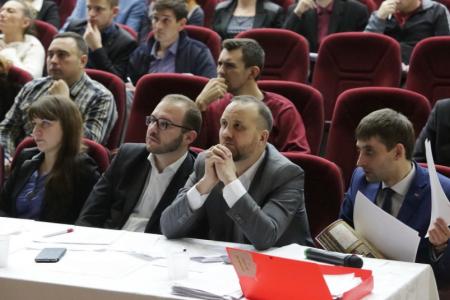 Компартия включила «Конвейер идей». Форум выпускников Центра политучебы ЦК КПРФ состоялся в Подмосковье