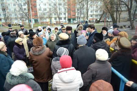 Олег Лебедев провел массовую встречу с жителями в городе Туле