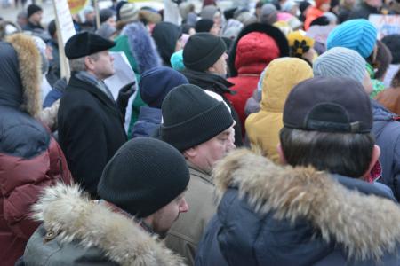 «Мама, папа, я – бездомная семья!». Дольщики Иванова на митинге выразили вотум недоверия Губернатору области