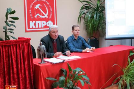В Тамбове прошло очередное занятие в школе молодого коммуниста