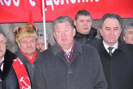 «Праздничный конвой»: Коммунисты отправили сорок седьмой гуманитарный груз в Новороссию 