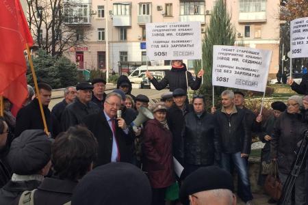 Краснодар. Четыре встречи депутата С.П.Обухова: во дворах на Селезнева, с партактивом края, обманутыми дольщиками, дальнобойщиками и рабочими завода «Седин»