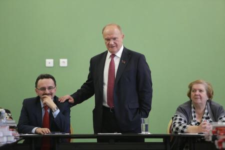 В Центре политической учебы продолжается обучение партийных организаторов