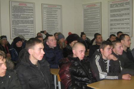 Забайкальский край. Читинские коммунисты провели встречи с призывниками и учащимися школы