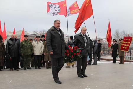 Республика Крым. В Симферополе состоялся торжественный митинг, посвященный 93-й годовщине образования СССР