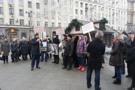 «Собянин, услышь москвичей!» Встреча депутатов-коммунистов с жителями Жулебино