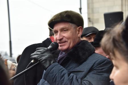 «За достойную жизнь детей войны!». Возле Госдумы состоялась встреча депутатов-коммунистов с избирателями в поддержку законопроекта КПРФ