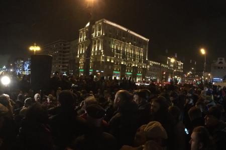 "Интерфакс": В.Ф. Рашкин просит проверить факты нарушений на встрече с избирателями в Москве со стороны полиции