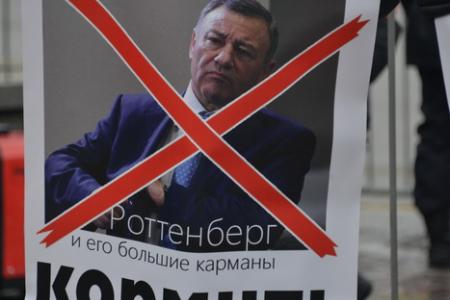 «Платон» должен уйти вместе с правительством!». В Москве прошла встреча депутатов-коммунистов с транспортниками