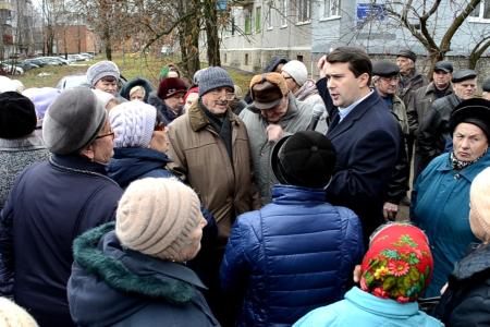 Олег Лебедев продолжает проводить массовые встречи с жителями Тульской области