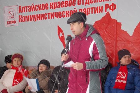 Митинг солидарности с дальнобойщиками в Барнауле потребовал отставки правительства