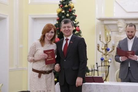 Д.Г. Новиков вручил дипломы выпускникам Центра политической учёбы ЦК КПРФ