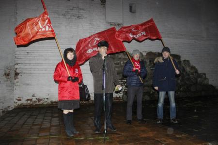 «Власть пытается исправить свои ошибки за счёт кармана человека труда!». Ярославские коммунисты организовали акцию в рамках Всероссийской акции протеста