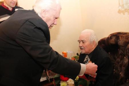 Псков. Исполнилось 100 лет коммунисту с 1942 года Антону Петровичу Лихачёву