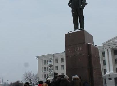 Псковская область: Память о гении советской эпохи В.И. Ленине не померкнет в веках!