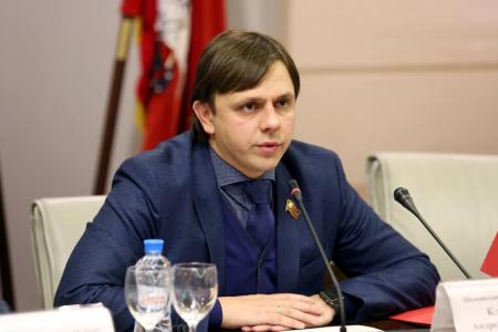 Самоуправство вместо самоуправления? Коммунисты обсудили проблемы местного самоуправления в Москве